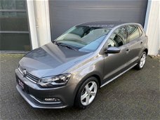 Volkswagen Polo - 1.2 TSI Comfortline Led/Climate/Cruise/16 Inch/PDC/Front Assistent/Mirror Link/Apk