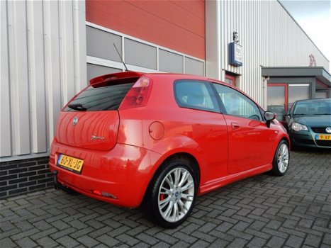 Fiat Grande Punto - 1.9 JTD Sport clima/cruise nieuwe apk - 1