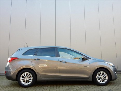 Hyundai i30 - 1.6 GDi Blue 135PK Bns Edition Navi, camera - 1