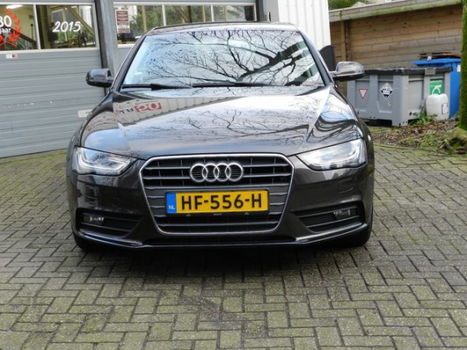 Audi A4 - 1.8 TFSI Advance Navi PDC Lmv17