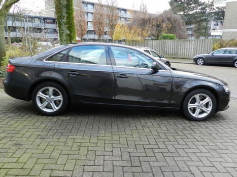 Audi A4 - 1.8 TFSI Advance Navi PDC Lmv17