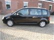 Volkswagen Touran - 1.6 85KW Trendline - 1 - Thumbnail