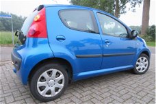 Peugeot 107 - 1.0i met Airco en Vele Opties