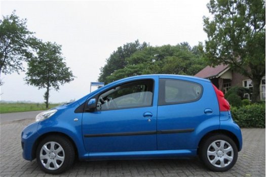 Peugeot 107 - 1.0i met Airco en Vele Opties - 1