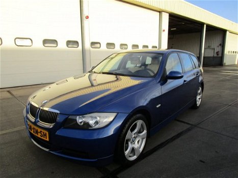 BMW 3-serie Touring - 318i Business Line 318 I TOURING BUSINESS 5 DEURS LEDER - 1