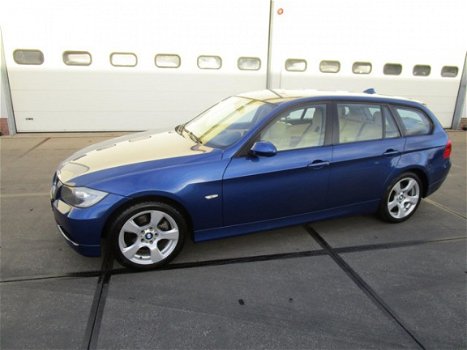 BMW 3-serie Touring - 318i Business Line 318 I TOURING BUSINESS 5 DEURS LEDER - 1