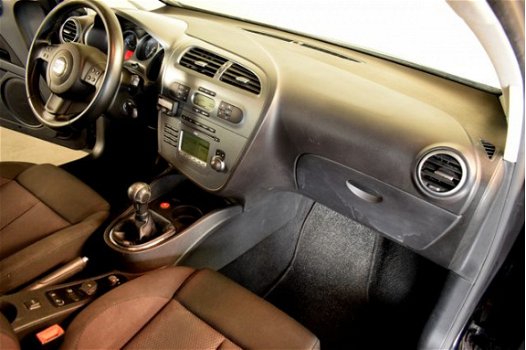 Seat Leon - 1.9 TDI Eco. Sport PANO/CLIMA/LMV/TREKHAAK - 1