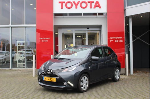 Toyota Aygo - X-PLAY 5-DRS AIRCO CAMERA 1E EIG NL-AUTO - 1