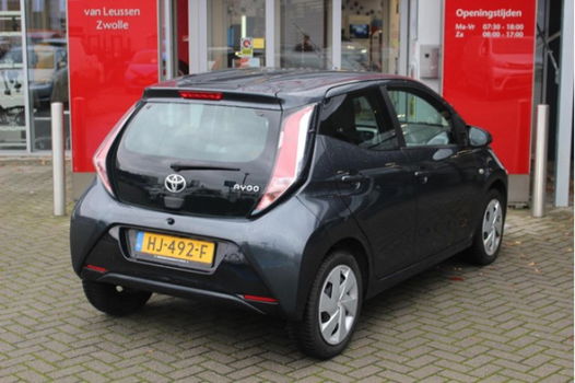 Toyota Aygo - X-PLAY 5-DRS AIRCO CAMERA 1E EIG NL-AUTO - 1