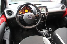 Toyota Aygo - 1.0 5-DRS 1E EIG CAMERA LAGE KM NL-AUTO