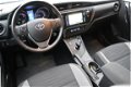 Toyota Auris - 1.8 HYBRID LEASE NL-AUTO 1E EIG NAVI - 1 - Thumbnail