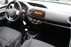 Toyota Yaris - 1.3 5-DRS 1E EIGENAAR AIRCO RADIO/CD