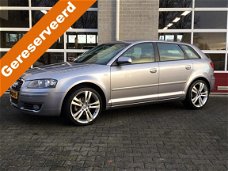 Audi A3 Sportback - 1.6 FSI Attraction | KEURIGE STAAT | CLIMA | 18" VELGEN |