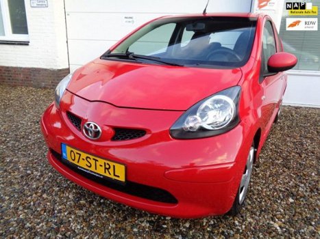 Toyota Aygo - 1.0-12V + APK:7-8-2020 NAP - 1