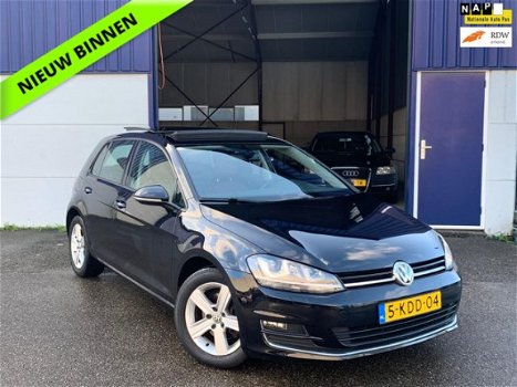 Volkswagen Golf - 1.4 TSI ACT Highline AUT/Pano/Leer/5DR/NAP - 1