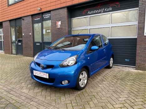 Toyota Aygo - 1.0-12V Dynamic Blue airco lage km stand vol optie, s - 1