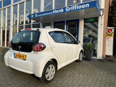 Toyota Aygo - 1.0 12v Comfort Navigator I Airco I AUX I Navigatie - 1