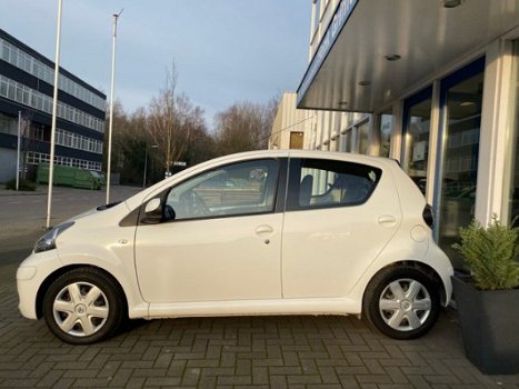 Toyota Aygo - 1.0 12v Comfort Navigator I Airco I AUX I Navigatie - 1