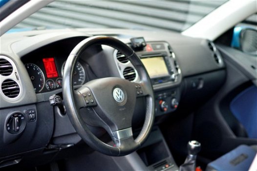 Volkswagen Tiguan - 1.4 TSI Sport&Style 4Motion 150 PK Panoramadak / Navigatie / Nette staat - 1