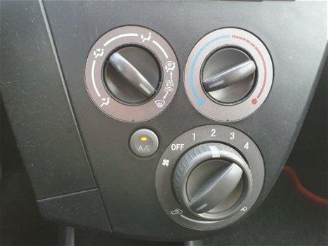 Daihatsu Cuore - 1.0 Comfort Nw Apk rijd als nieuw Airco - 1