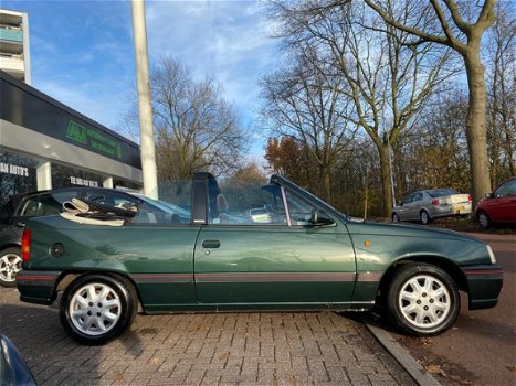 Opel Kadett - 1.6i GL kat. Nw APk/Elec ramen/Elec kap/Lmv - 1