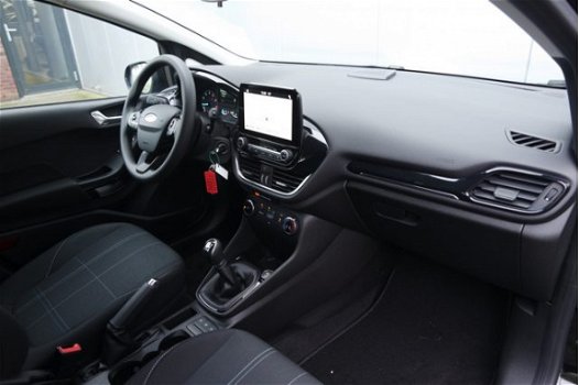 Ford Fiesta - Trend 1.1 70 PK | PRIJSVOORDEEL € 2.849, - | Cruise control | Navigatiesysteem | Parke - 1