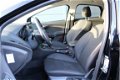 Ford Focus - 1.5 150pk Black Edition | Dealer Onderhouden | Airco | Navigatie | Parkeersensoren Voor - 1 - Thumbnail