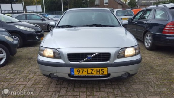 Volvo S60 - 2.4 Edition/Airco/Trekhaak/apk en beurtje - 1