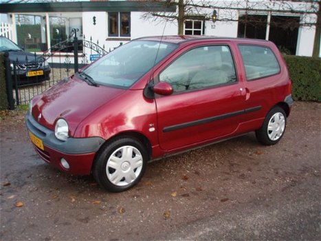 Renault Twingo - 1.2-16V Privilège *AIRCO*136.000 org.km.*NIEUWE APK +STEEKPROEF - 1