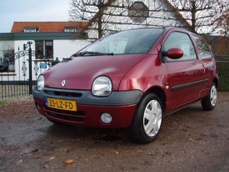 Renault Twingo - 1.2-16V Privilège *AIRCO*136.000 org.km.*NIEUWE APK +STEEKPROEF - 1