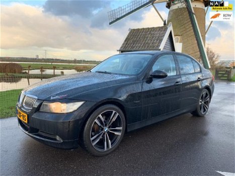 BMW 3-serie - 318i Business Line 18'' M-VELGEN NAVI CLIMA CRUISE LEDER - 1