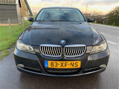 BMW 3-serie - 318i Business Line 18'' M-VELGEN NAVI CLIMA CRUISE LEDER - 1