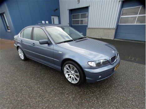 BMW 3-serie - 318i Executive / climate control / cruise control / trekhaak - 1