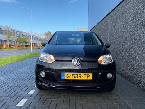 Volkswagen Up! - 1.0 high up * Dealer onderhouden * Nieuwstaat - 1