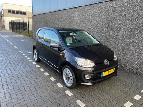 Volkswagen Up! - 1.0 high up * Dealer onderhouden * Nieuwstaat - 1