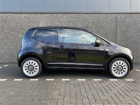 Volkswagen Up! - 1.0 high up * Dealer onderhouden * Nieuwstaat - 1