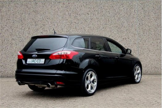 Ford Focus Wagon - 1.6 EcoBoost Titanium - 1