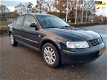 Volkswagen Passat - 1.8-5V Comfortline Rijdt en schakelt goed Goed onderhouden APK tot 09-2020 - 1 - Thumbnail