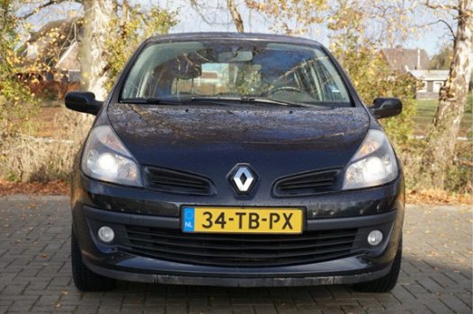 Renault Clio - 1.6-16V Dynamique Luxe 5-Dr. | Airco | Trekhaak Trekhaak | 5 Deurs | Airco | Radio Mp - 1