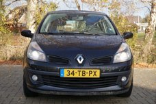 Renault Clio - 1.6-16V Dynamique Luxe 5-Dr. | Airco | Trekhaak Trekhaak | 5 Deurs | Airco | Radio Mp