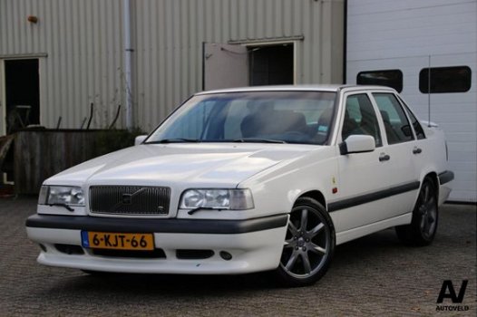 Volvo 850 - R 2.3 T-5 / Historie / Automaat / 280PK - 1