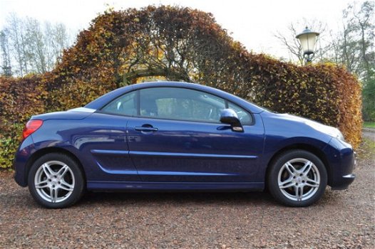 Peugeot 207 CC - 1.6-16V T Sport 1.6-16v Turbo - 1