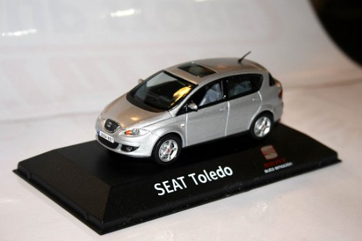 Seat Toledo 5-deurs 1/43 - 1