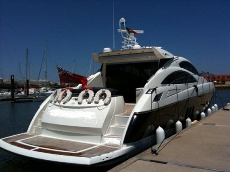 Sunseeker Predator 62 - 2