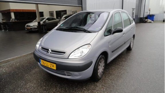 Citroën Xsara Picasso - 1.8i-16V Plaisir - 1