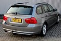 BMW 3-serie Touring - 318d Corporate Lease High Executive Navi Cruise ECC PDC Telefoon LMV16'' Trekh - 1 - Thumbnail