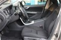 Volvo V60 - 1.6 T3 Navi - Adaptive Cruise - Blis - Dealer OH - 1 - Thumbnail