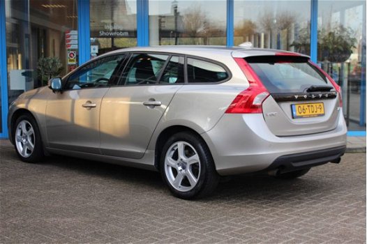 Volvo V60 - 1.6 T3 Navi - Adaptive Cruise - Blis - Dealer OH - 1