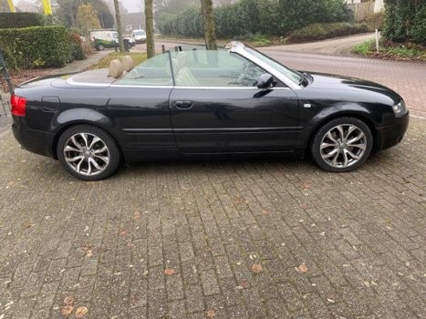 Audi A4 Cabriolet - 2.4 V6 Exclusive ALLE OPTIE, S KM 236000 MET NAP - 1