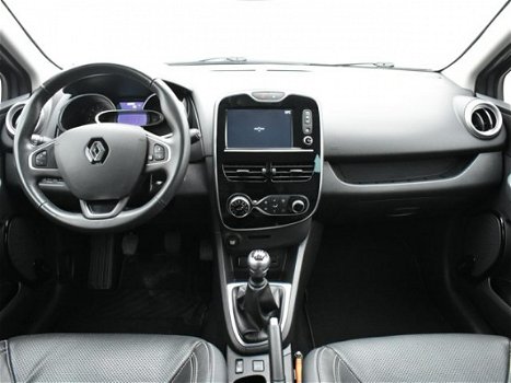 Renault Clio - TCe 90 Iconic / Stoelverwarm. / Leder / Navigatie - 1